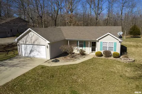 1904 Spring Garden Rd, Marion, IL 62959