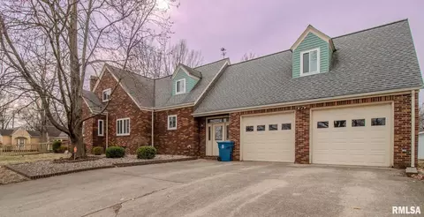 219 S Pine St, Benton, IL 62812 photo 49