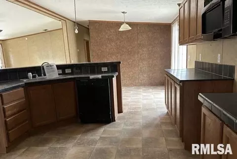 14067 E 250th Ave, Flat Rock, IL 62427 photo 11