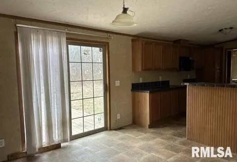 14067 E 250th Ave, Flat Rock, IL 62427 photo 9