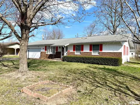 204 N Illinois Ave, West Frankfort, IL 62896
