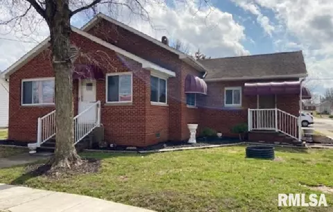 1302 E Main St, West Frankfort, IL 62896