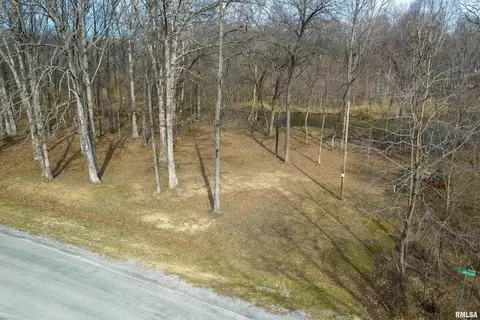 38 Moses Dr, Benton, IL 62981 photo 3