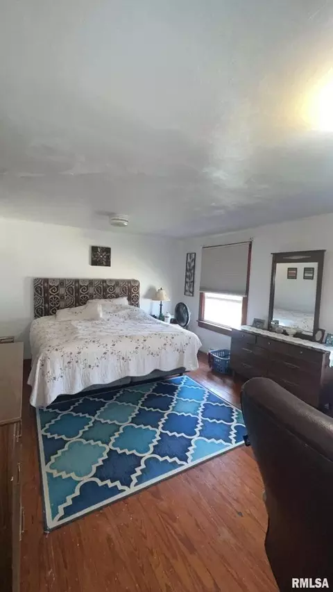 513 N 9th St, Benton, IL 62812 photo 19