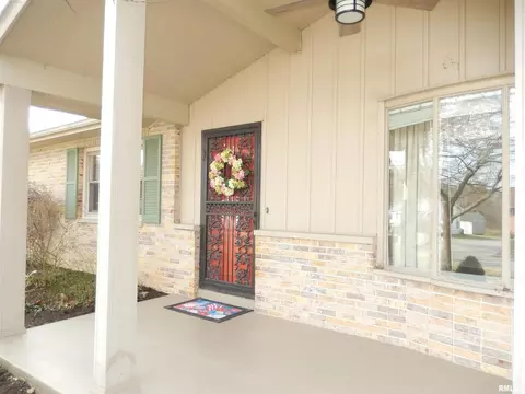 105 Belcher Dr, Anna, IL 62906 photo 9