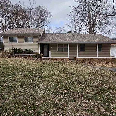9 Westwood Dr, Mount Vernon, IL 62864