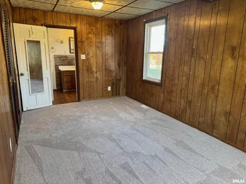 401 E Reed St, Benton, IL 62812 photo 13