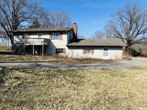 222 Vince Ashley Dr, Harrisburg, IL 62946