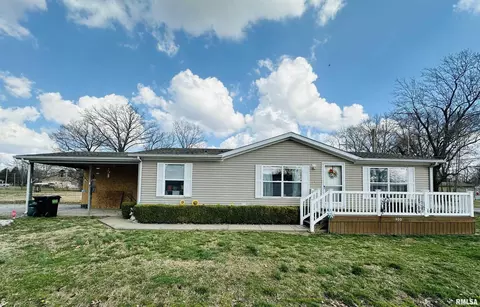 400 N Friend St, Carrier Mills, IL 62917
