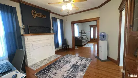 308 W Cherry Ave, Christopher, IL 62822 photo 6