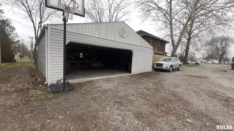 308 W Cherry Ave, Christopher, IL 62822 photo 56