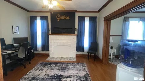 308 W Cherry Ave, Christopher, IL 62822 photo 8