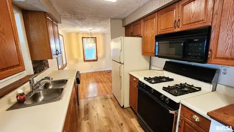 9 E Adams Ct, Mount Vernon, IL 62864 photo 11