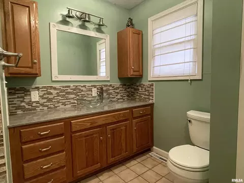 3 Wiley Rd, Murphysboro, IL 62966 photo 3