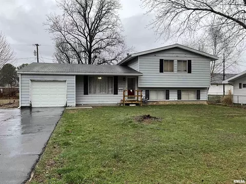 210 Bryan St, Salem, IL 62881 photo 1