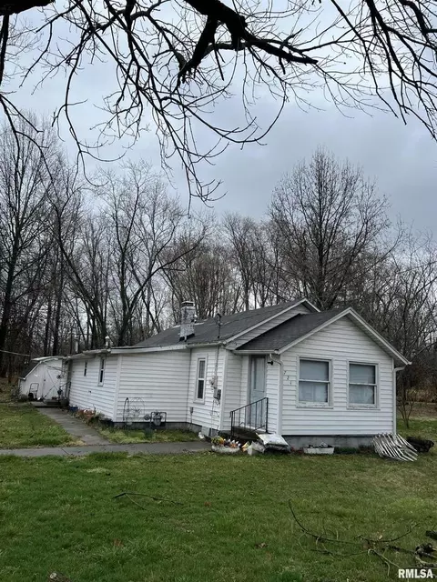 724 Airport Rd, Mount Vernon, IL 62864