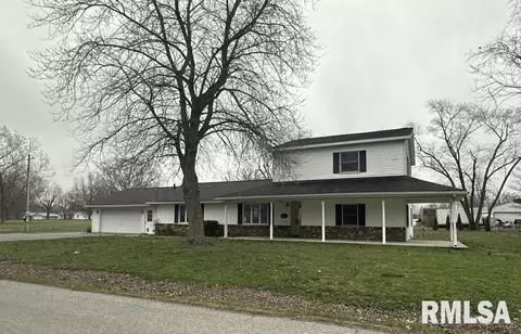 419 W Franklin St, Du Quoin, IL 62832