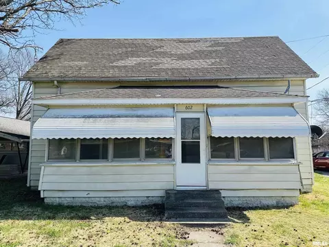 602 N Main St, Carrier Mills, IL 62917