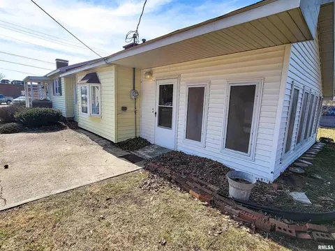 616 S Mill St, Flora, IL 62839 photo 77