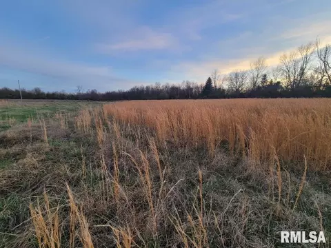 000 Airport Rd, Mcleansboro, IL 62859