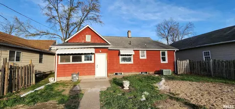 609 S 16th St, Herrin, IL 62948 photo 5