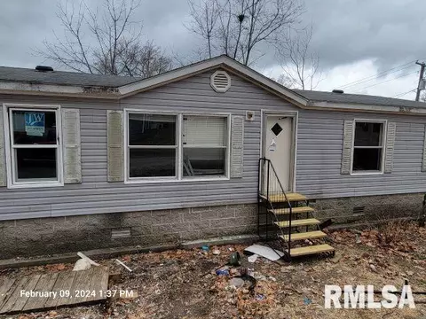 402 E Heacock St, Jonesboro, IL 62952