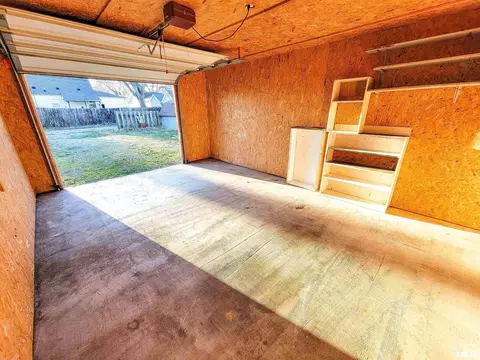 911 N State Rd, Flora, IL 62839 photo 54