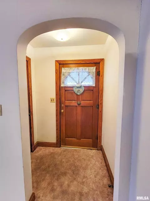 911 N State Rd, Flora, IL 62839 photo 6