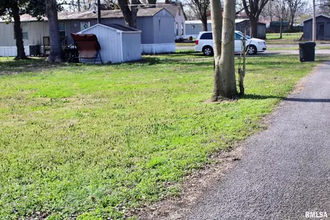 707 E 7th St #705, Metropolis, IL 62960 photo 3