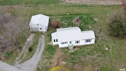 1745 Boyd Rd, Anna, IL 62906 photo 3
