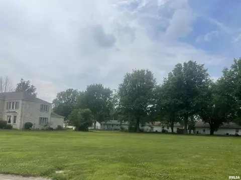 516 Sable Dr, Centralia, IL 62801 photo 2