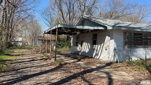 35 Mcdowell Rd, Murphysboro, IL 62966 photo 4