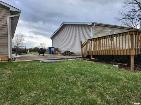 9518 E Webb Rd, Mount Vernon, IL 62864 photo 13