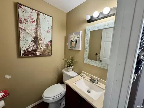 400 E Ash St, Cobden, IL 62920 photo 17