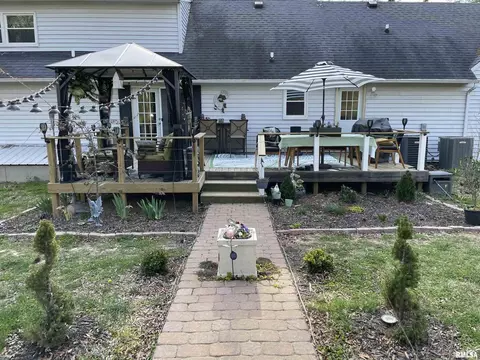 400 E Ash St, Cobden, IL 62920 photo 23