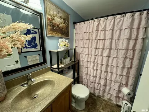 400 E Ash St, Cobden, IL 62920 photo 16