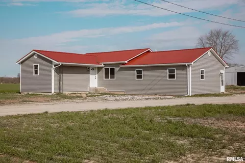 6423 Quail Run Rd, Salem, IL 62881