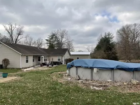 17543 N Old Salem Rd, Mount Vernon, IL 62864 photo 5