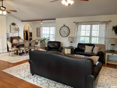 17543 N Old Salem Rd, Mount Vernon, IL 62864 photo 14