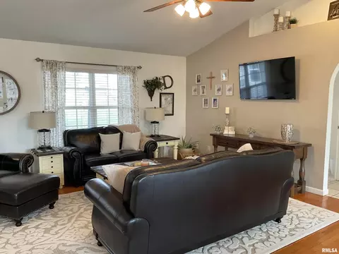 17543 N Old Salem Rd, Mount Vernon, IL 62864 photo 15