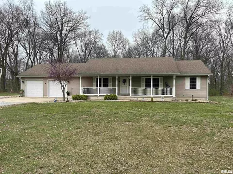 3423 Red Stripe Rd, Salem, IL 62881