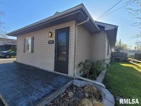 605 N Washington Blvd, West Frankfort, IL 62896