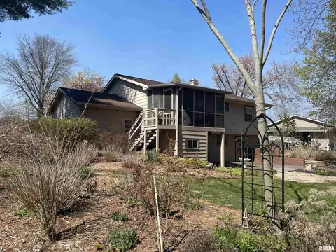 207 Lingale St, Marion, IL 62959 photo 4