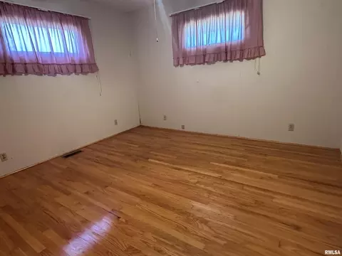 9162 Bennett Rd, Benton, IL 62812 photo 10