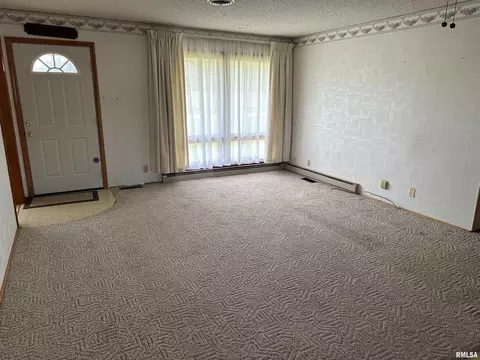 9162 Bennett Rd, Benton, IL 62812 photo 3
