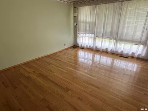 9162 Bennett Rd, Benton, IL 62812 photo 9