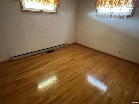 9162 Bennett Rd, Benton, IL 62812 photo 12
