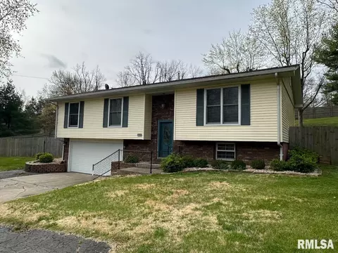 2415 Walnut St, Murphysboro, IL 62966