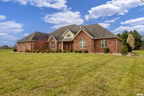 3895 Ariel Dr, Murphysboro, IL 62966