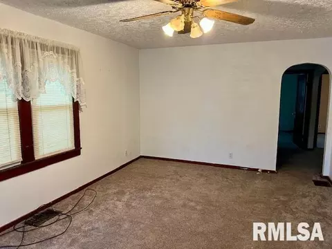 613 N Beech, Centralia, IL 62801 photo 3